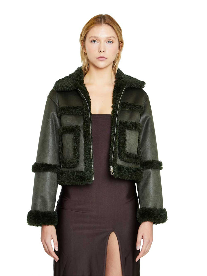 Glamorous green women's sheepskin coat