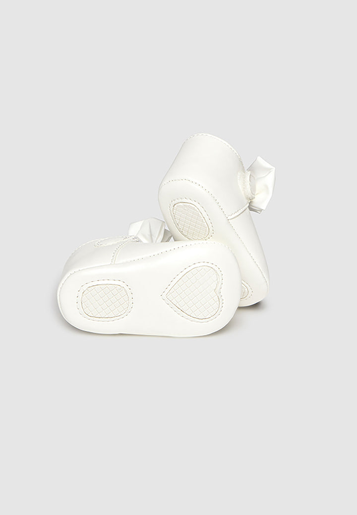 MAYORAL NEWBORN Scarpa culla MAYORAL NEWBORN da NEONATA - Ecrù