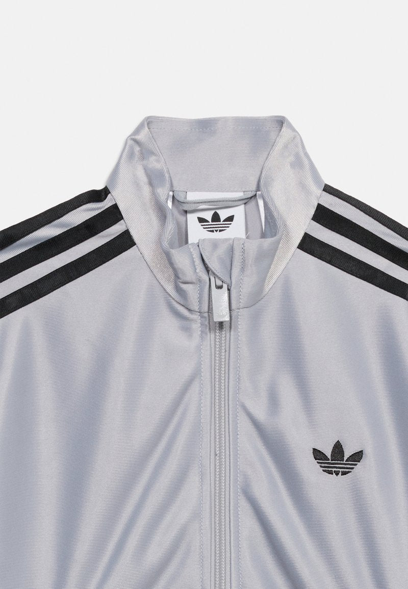 Completo bambini Adidas HZ6608 – Argento – dettaglio 1