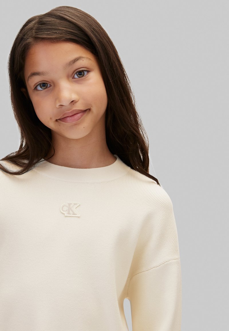 CALVIN KLEIN JEANS