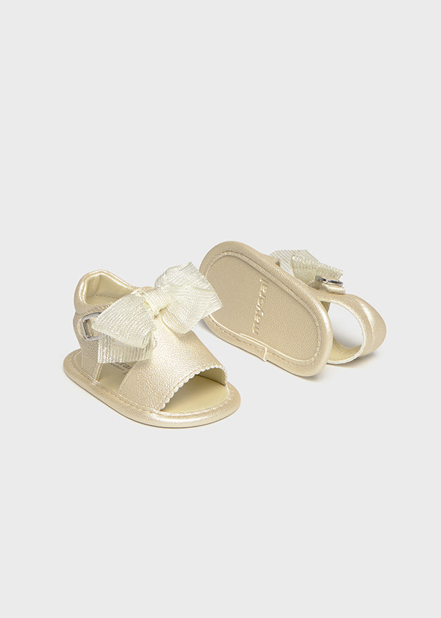 MAYORAL NEWBORN Scarpa culla MAYORAL NEWBORN da NEONATO - Champagne