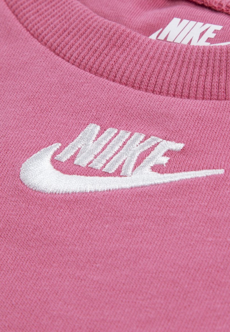 NIKE Completo NIKE da BAMBINA - PINK