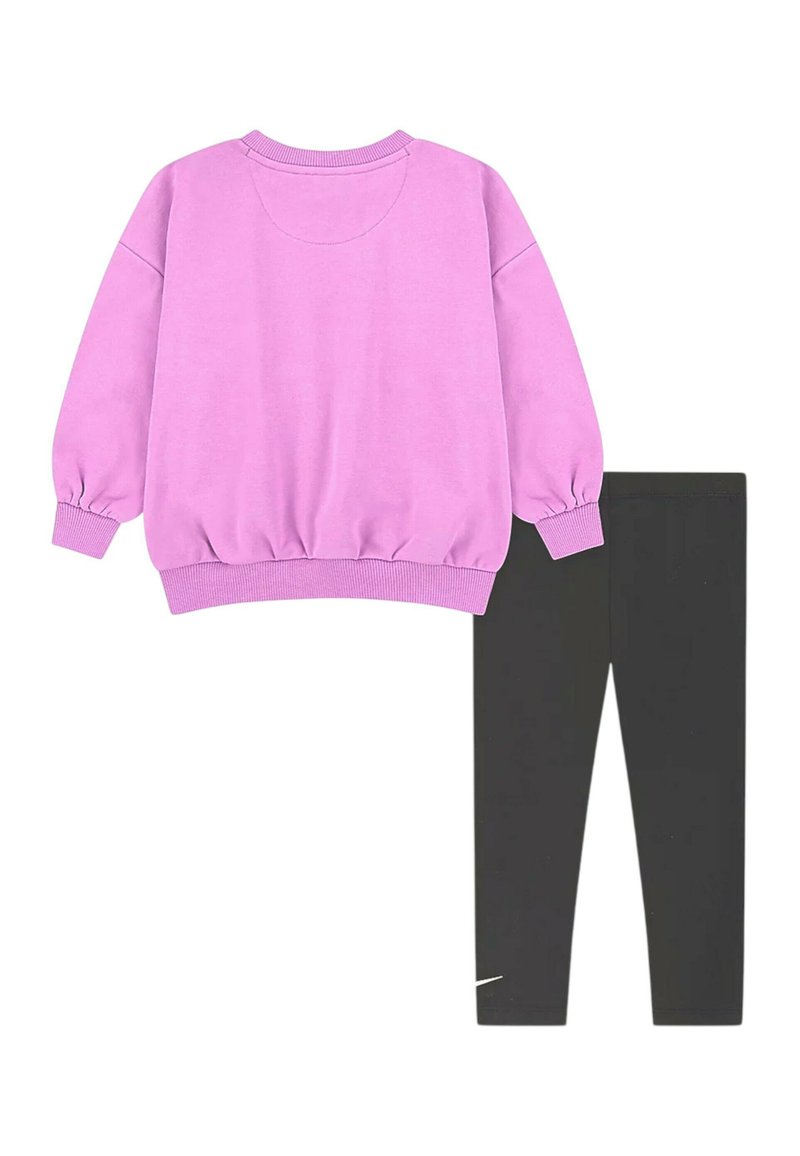 NIKE Tuta NIKE da BAMBINA - Rosa